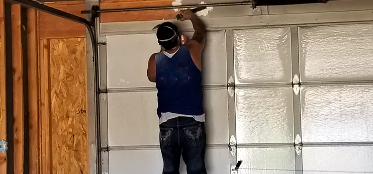 Specialized Garage Door Panel Solutions in Paradise, NL